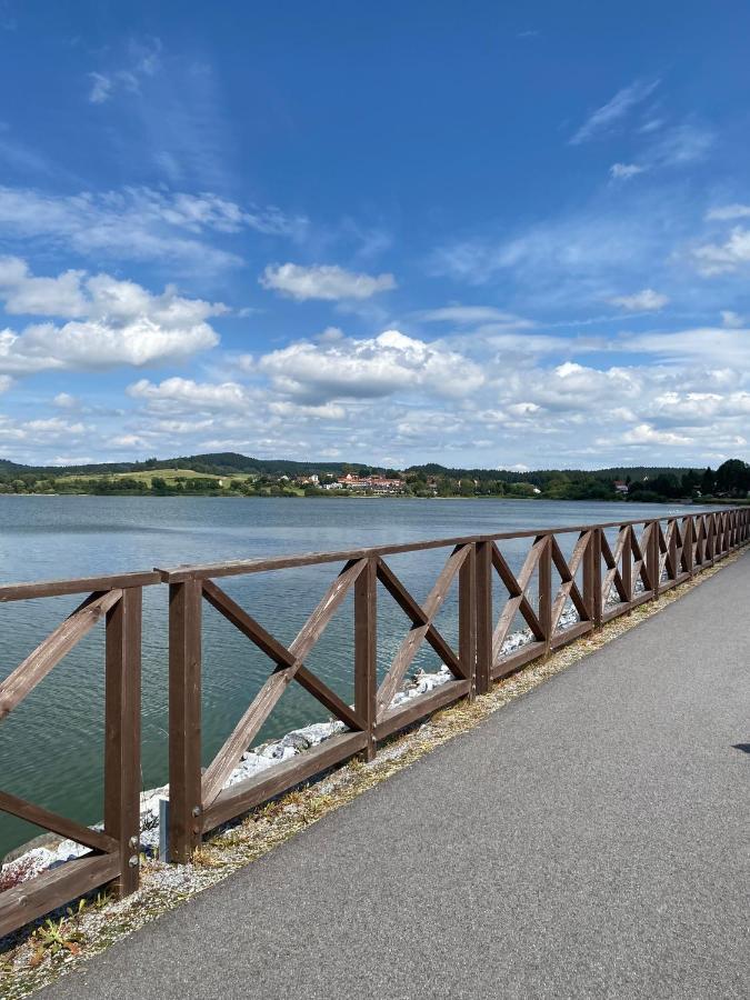 Apartman Na Brehu Lipna Cerna v Posumavi Luaran gambar