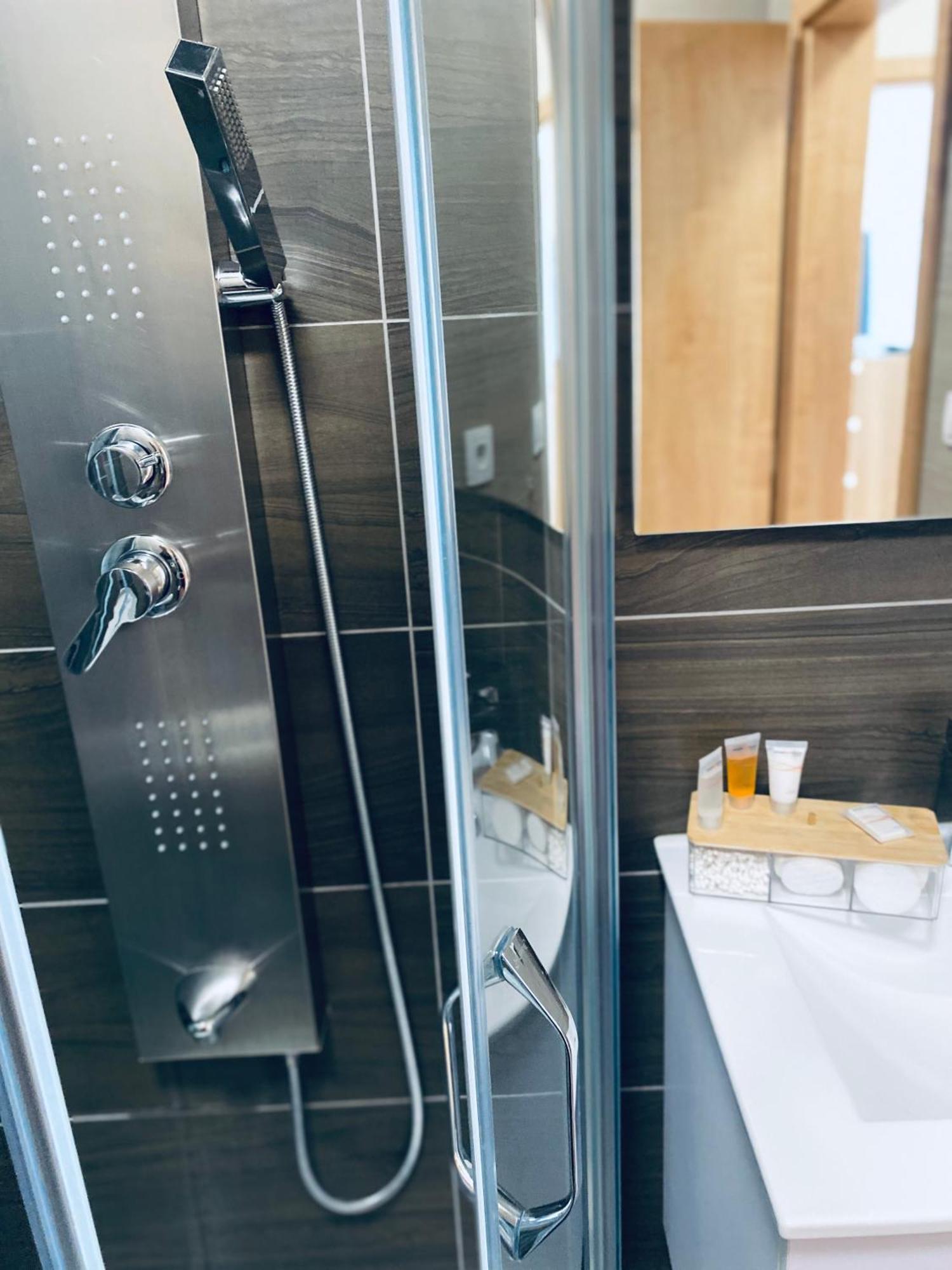 Apartman Na Brehu Lipna Cerna v Posumavi Luaran gambar