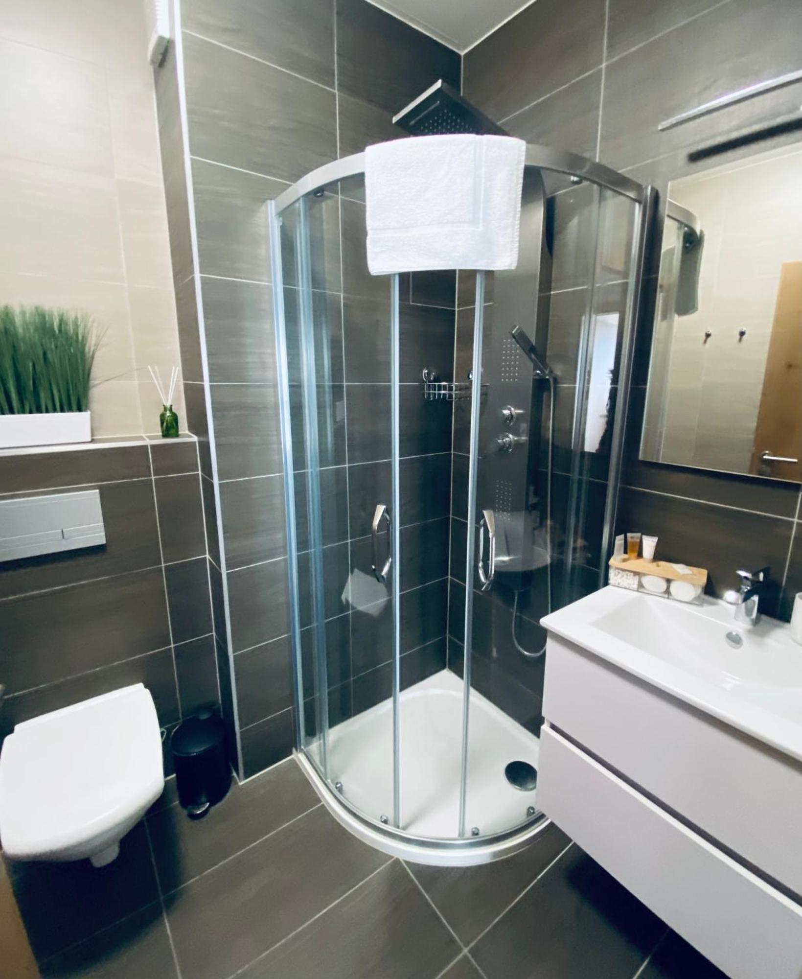 Apartman Na Brehu Lipna Cerna v Posumavi Luaran gambar